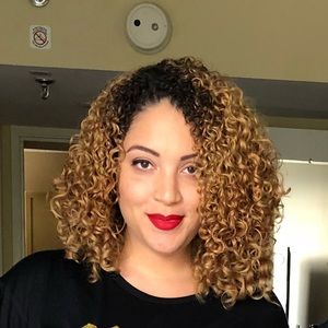 Meet your Posher, Samantha